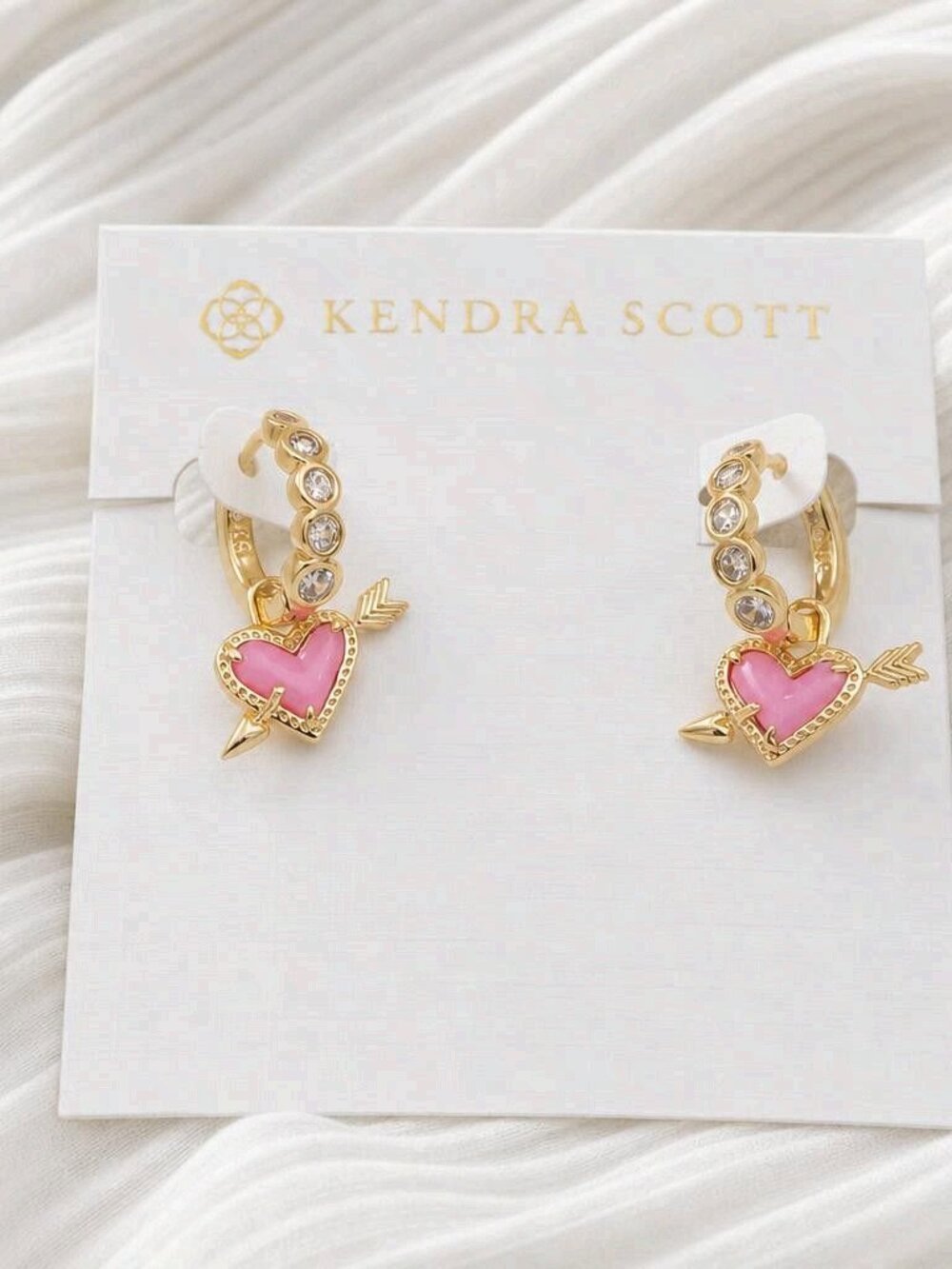 Kendra Scott Ari Heart Arrow Gold Huggie Earrings